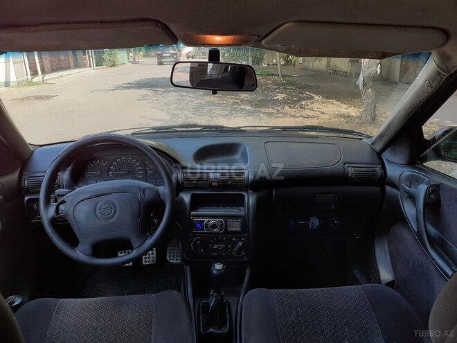 Opel Astra 1997, 358,000 km - 1.6 l - Bakı