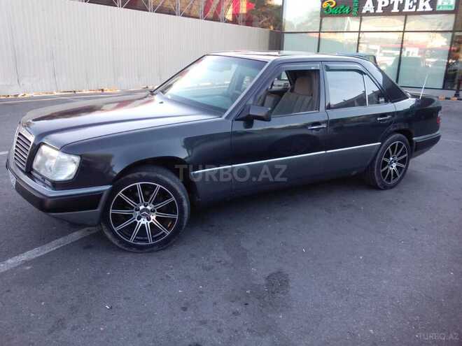 Mercedes E 230 1992, 180,956 km - 2.3 l - Bakı
