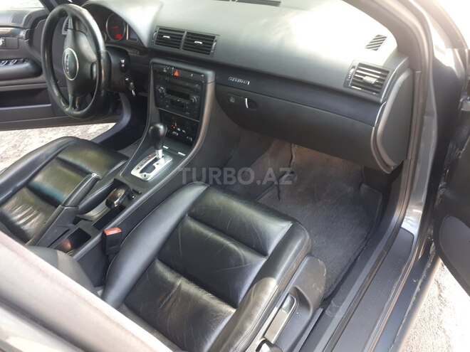 Audi A4 2003, 334,000 km - 1.8 l - Şəki
