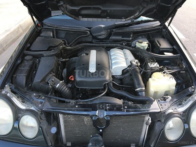 Mercedes E 220 1999, 179,300 km - 2.2 l - Bakı
