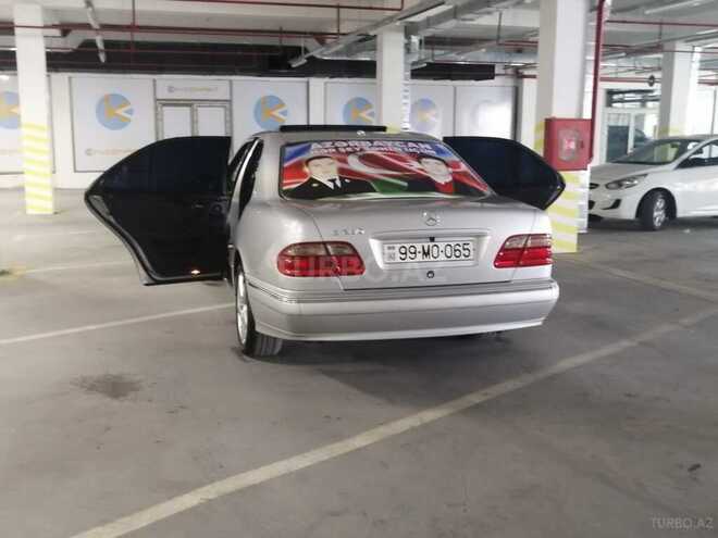 Mercedes E 280 2000, 260,000 km - 2.8 l - Bakı