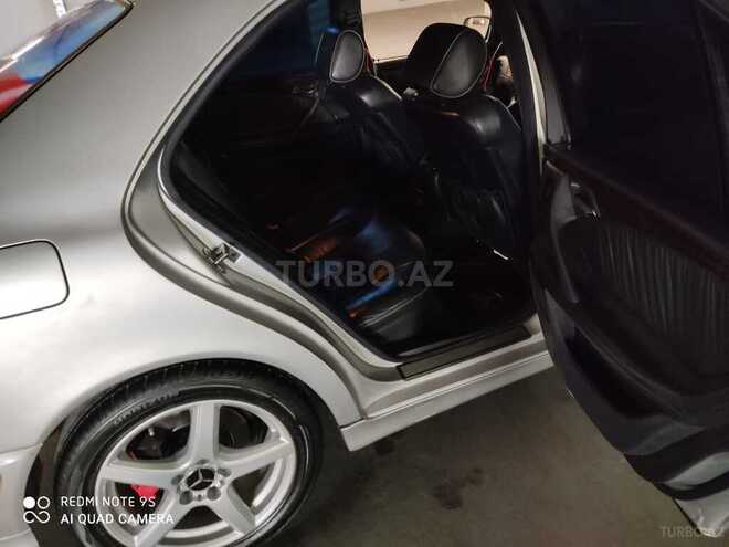 Mercedes E 280 2000, 260,000 km - 2.8 l - Bakı