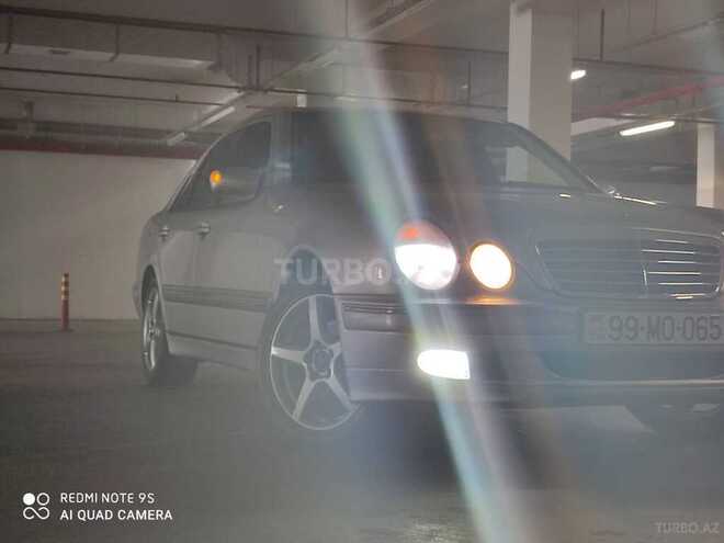Mercedes E 280 2000, 260,000 km - 2.8 l - Bakı