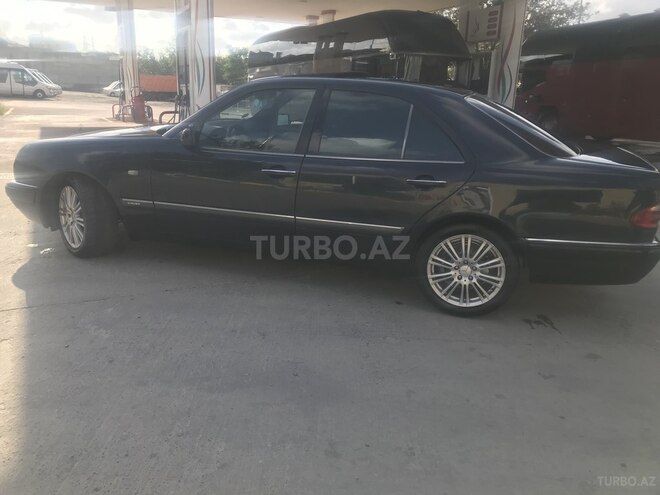 Mercedes E 230 1995, 497,000 km - 2.3 л - Bakı