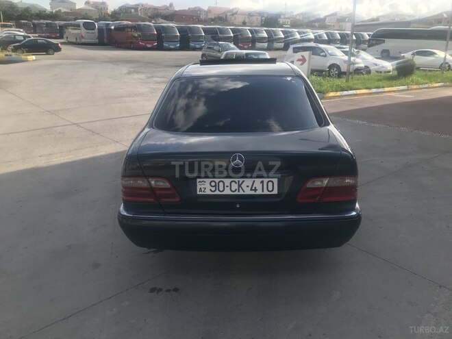 Mercedes E 230 1995, 497,000 km - 2.3 л - Bakı