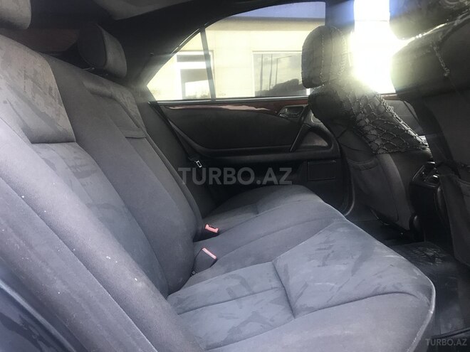 Mercedes E 230 1995, 497,000 km - 2.3 л - Bakı