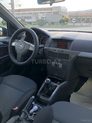 Opel Astra 2005, 140,000 km - 1.4 л - Bakı