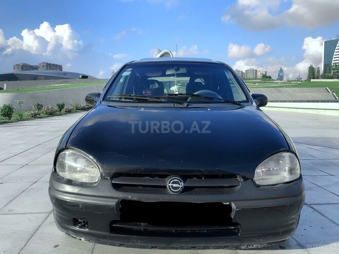 Opel Corsa 1996, 322,500 km - 1.4 l - Bakı
