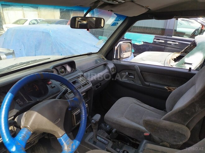 Mitsubishi Pajero 1993, 398,470 km - 2.8 l - Bakı