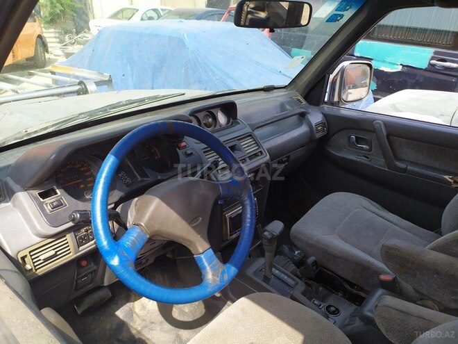 Mitsubishi Pajero 1993, 398,470 km - 2.8 l - Bakı