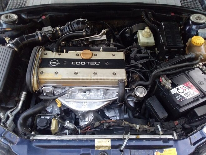 Opel Vectra 1999, 318,246 km - 2.0 l - Hacıqabul