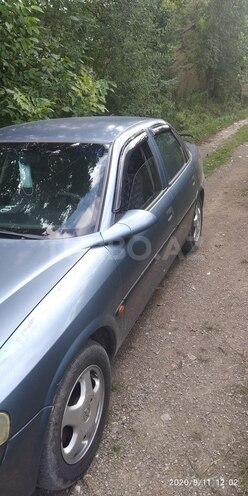 Opel Vectra 1998, 383,979 km - 1.8 l - Qusar