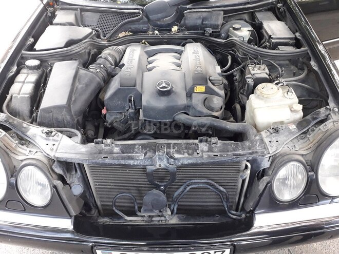Mercedes E 240 1999, 308,000 km - 2.4 l - Bakı