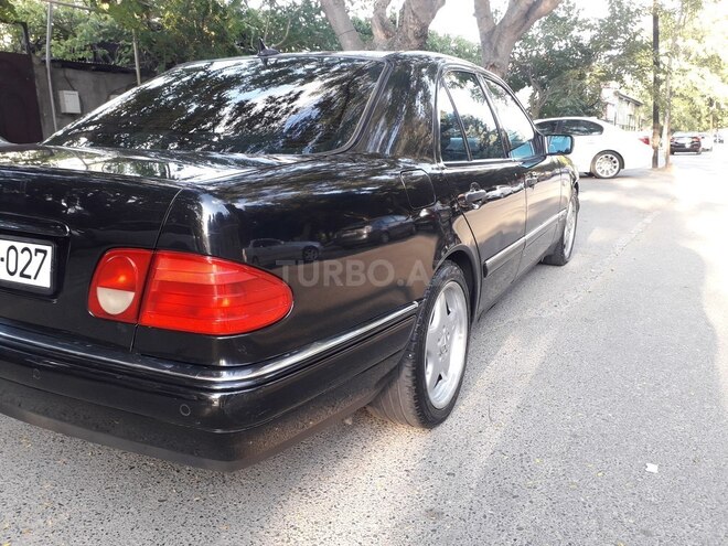 Mercedes E 240 1999, 308,000 km - 2.4 l - Bakı