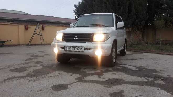 Mitsubishi Pajero io 2000, 386,000 km - 2.0 l - Bakı