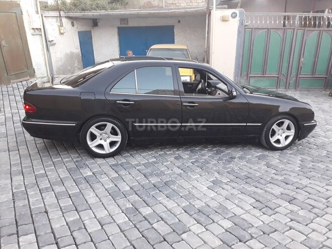 Mercedes E 240 2001, 350,000 km - 2.4 л - Bakı
