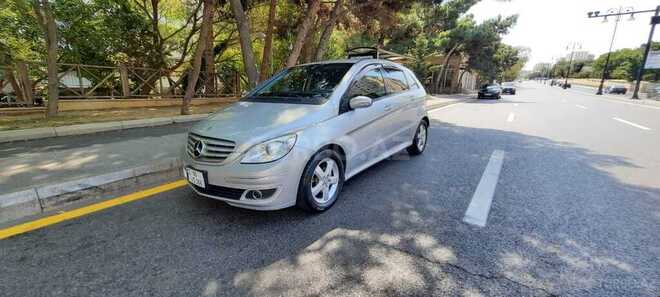 Mercedes B 170 2008, 112,000 km - 1.7 l - Bakı