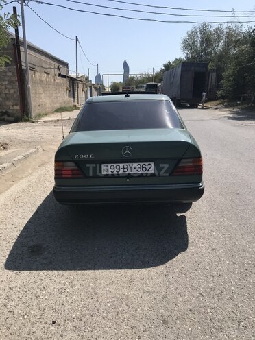 Mercedes E 200 1990, 234,000 km - 2.0 l - Bakı