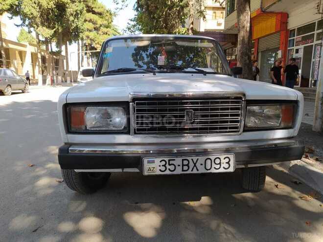 LADA (VAZ) 2107 2005, 120,000 km - 1.6 л - Qax