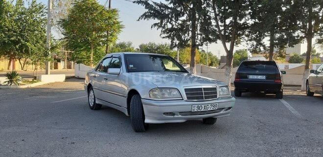 Mercedes C 180 1997, 250,000 km - 1.8 л - Salyan