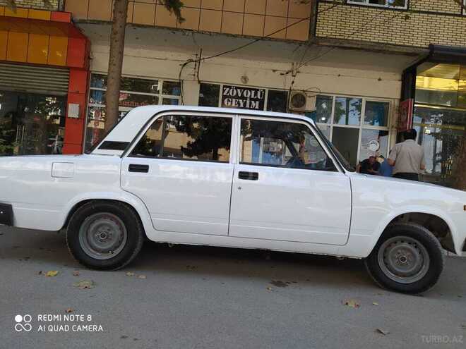 LADA (VAZ) 2107 2005, 120,000 km - 1.6 л - Qax