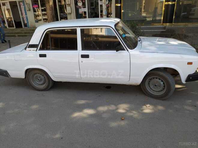 LADA (VAZ) 2107 2005, 120,000 km - 1.6 л - Qax