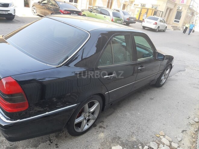 Mercedes C 230 1999, 235,000 km - 2.3 l - Bakı