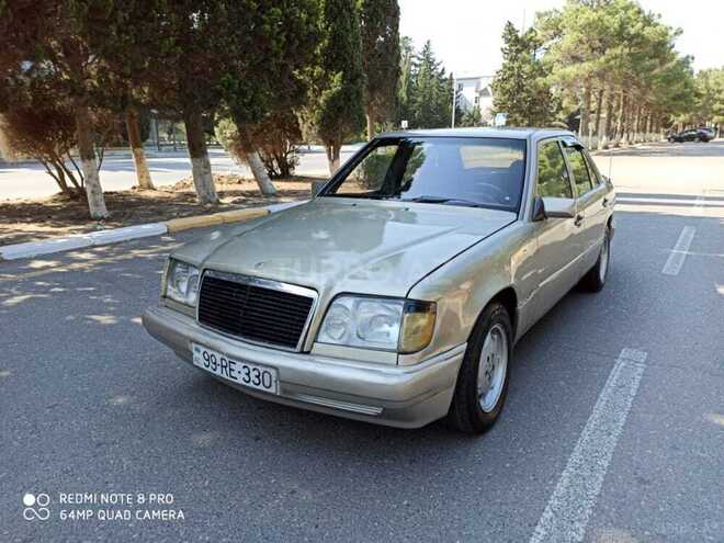 Mercedes E 250 1990, 422,000 km - 2.5 l - Sumqayıt