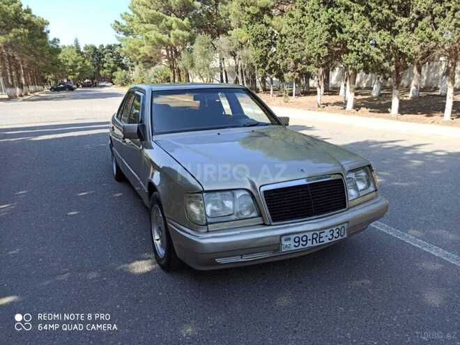 Mercedes E 250 1990, 422,000 km - 2.5 l - Sumqayıt