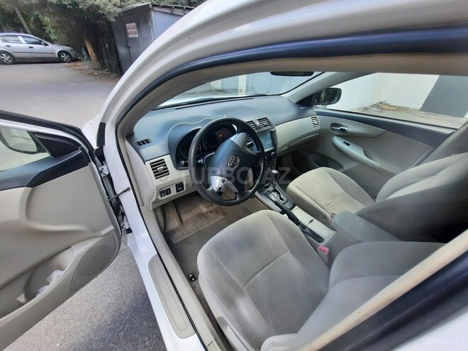 Toyota Corolla 2013, 150,000 km - 1.8 l - Bakı