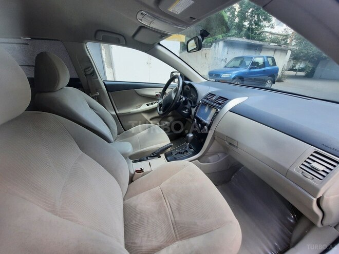 Toyota Corolla 2013, 150,000 km - 1.8 l - Bakı