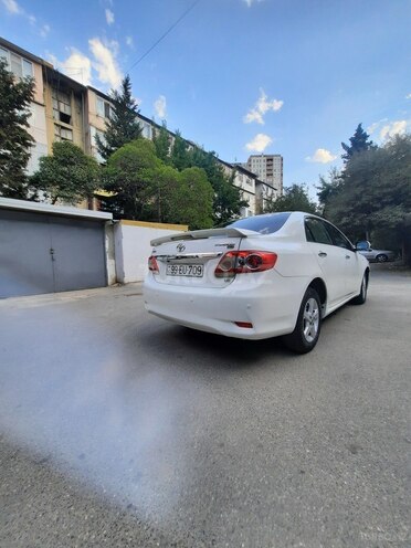 Toyota Corolla 2013, 150,000 km - 1.8 l - Bakı