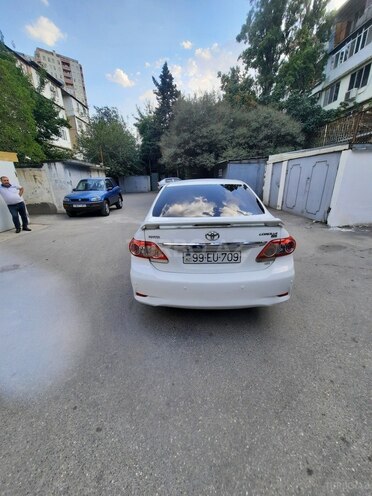Toyota Corolla 2013, 150,000 km - 1.8 l - Bakı