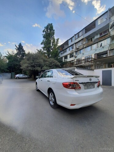 Toyota Corolla 2013, 150,000 km - 1.8 l - Bakı