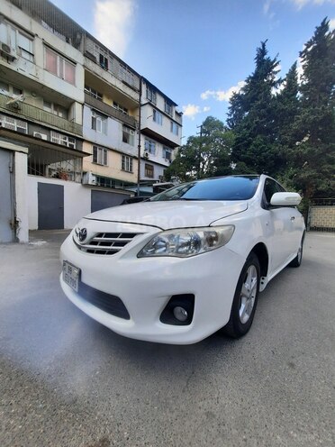 Toyota Corolla 2013, 150,000 km - 1.8 l - Bakı