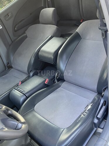 Mitsubishi Airtrek 2001, 197,000 km - 2.0 l - Bakı