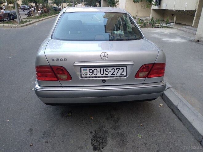 Mercedes E 200 1998, 290,000 km - 2.0 l - Bakı