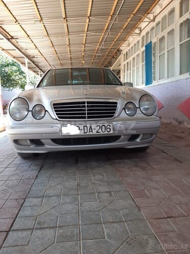 Mercedes E 240 2000, 385,625 km - 2.4 l - Bakı