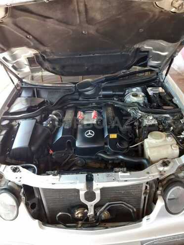 Mercedes E 240 2000, 385,625 km - 2.4 l - Bakı