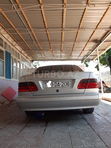 Mercedes E 240 2000, 385,625 km - 2.4 l - Bakı