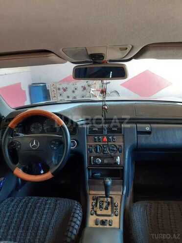 Mercedes E 240 2000, 385,625 km - 2.4 l - Bakı