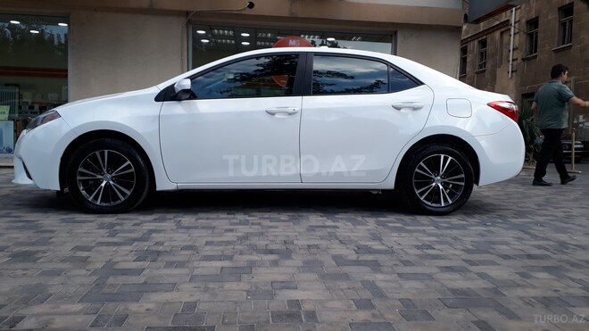 Toyota Corolla 2016, 61,000 km - 1.8 l - Bakı