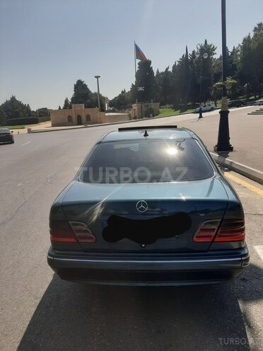 Mercedes E 220 2000, 395,603 km - 2.2 l - Bakı