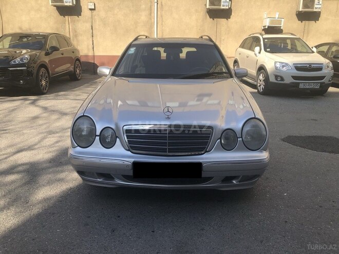 Mercedes E 270 2001, 493,257 km - 2.7 л - Bakı