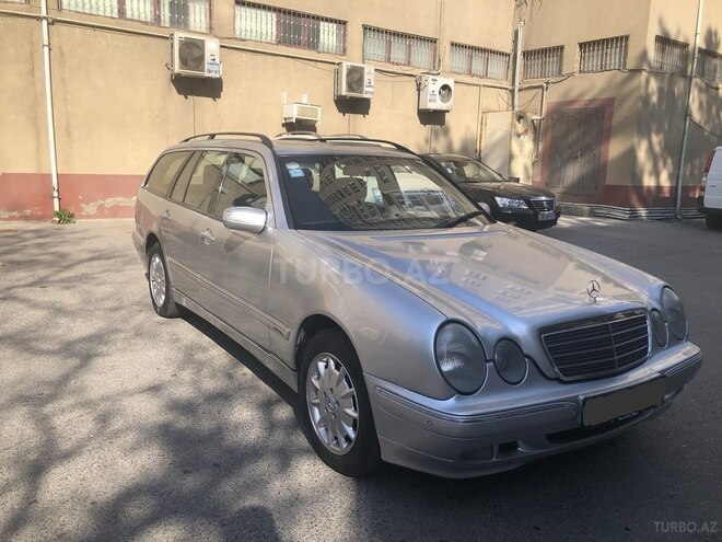 Mercedes E 270 2001, 493,257 km - 2.7 л - Bakı
