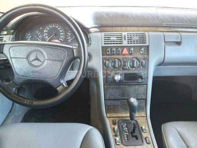 Mercedes E 240 1998, 373,850 km - 2.4 л - Tərtər