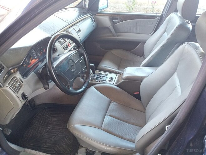 Mercedes E 240 1998, 373,850 km - 2.4 л - Tərtər