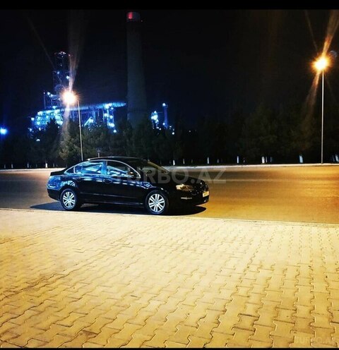 Volkswagen Passat 2006, 251,000 km - 2.0 l - Bakı