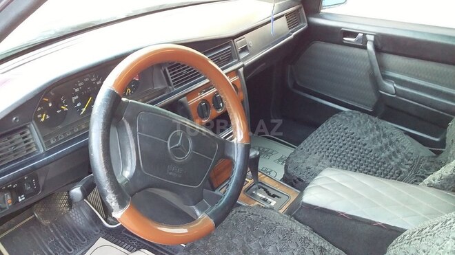 Mercedes 190 1992, 232,500 km - 2.0 l - Bakı