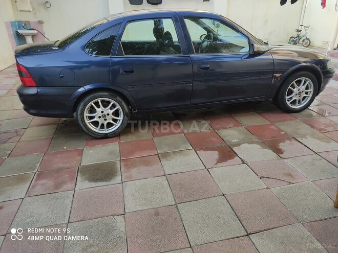 Opel Vectra 1998, 313,000 km - 1.8 l - Bakı